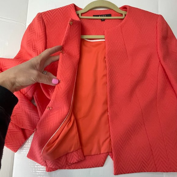 Alex Marie Coral Cropped Jacket blazer perfect for office NWT size Medium/large - Picture 9 of 16
